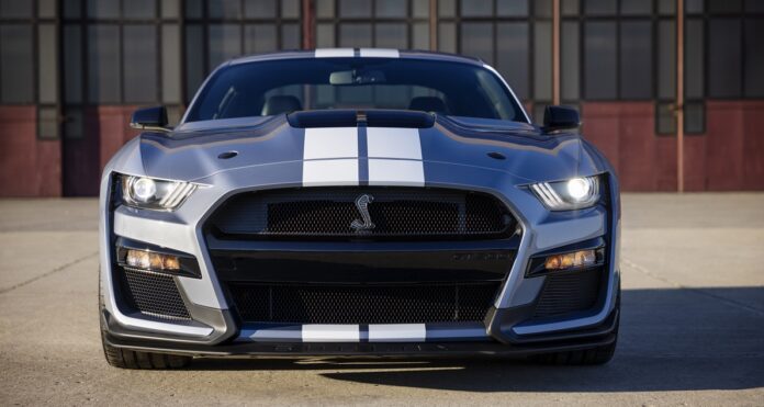 2022FordMustangShelbyGT500HeritageEdition_01
