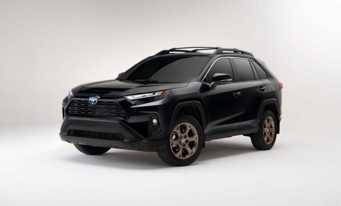 FINAL2023_RAV4_WoodlandEdition_001-1500x908